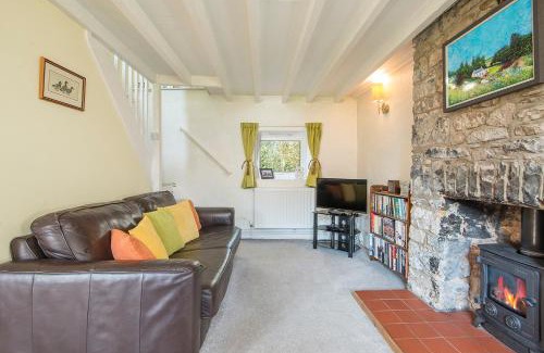 Llanybri House | Pwll Cottage