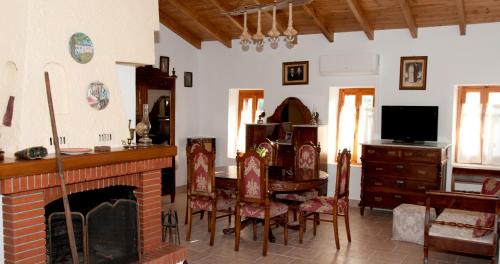 Kardamyli Villa | Pyrgos Fassea Kardamyli Towerhouse