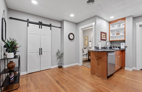 Baker City Apartment | Pythian Castle Hideaway - New! Gorgeous Downtown Space, 1 Bdrm, Local Golfing 50% Off!
