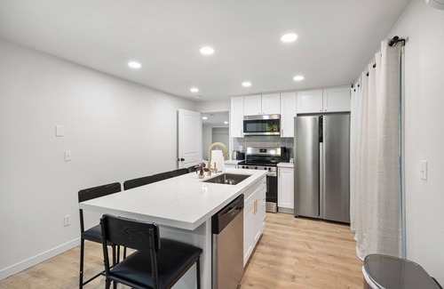 Everett House | Quad Vista Unit A