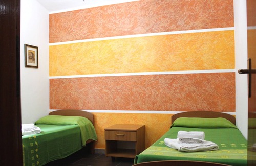 Piana Calzata Apartment | quadruple room on the 1st floor via S.Cipolla n°1st room 1st