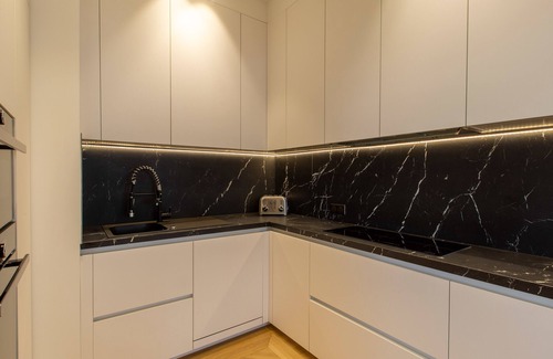 Old Town Apartment | QUAI PROMENADE: Brand-new! In front of the sea, next to the old town