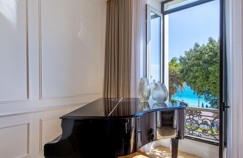 Old Town Apartment | QUAI PROMENADE: Brand-new! In front of the sea, next to the old town