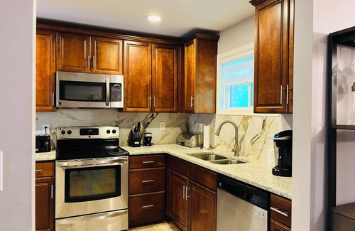 Candler-McAfee House | Quaint 3-Bedroom Haven: Cozy Retreat in Metro ATL