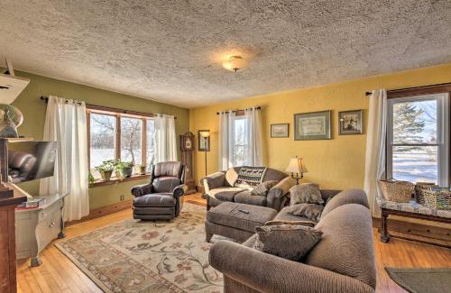 Watertown House | Quaint and Family-Friendly Watertown Farmhouse!