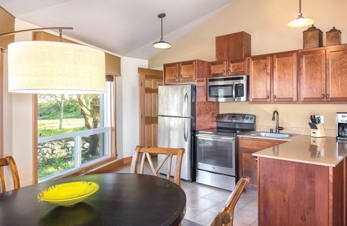 Deer Harbor Resort | Quaint boutiques, art galleries and museums