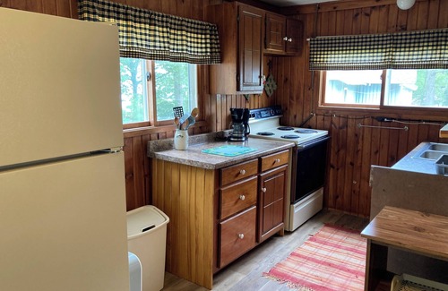 Crandon Cabin | Quaint Cabin With Awesome Views of Lake Metonga