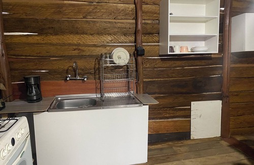 Cuenca Cabin | Quaint cabin with WiFi in charming Cuenca
