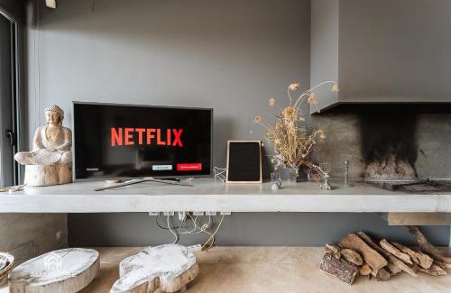 Atalaia Villa | Quaint & Chic Seaside Villa