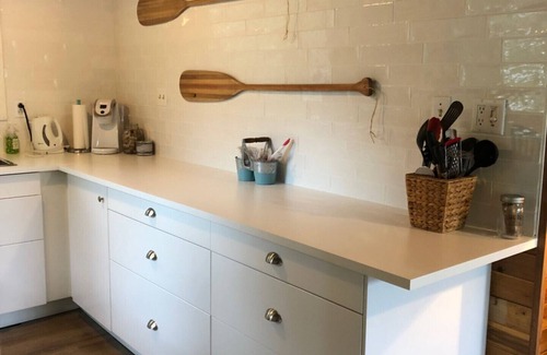 Port Franks Cottage | Quaint, Clean & Updated Cottage- Steps From The Beach.