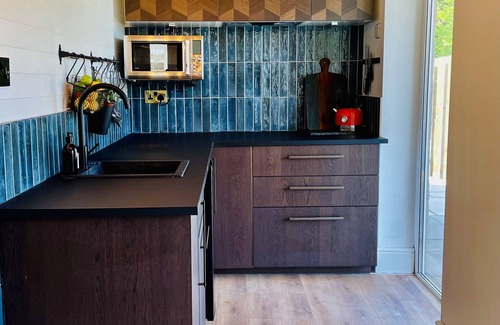 Llannon House | Quaint converted stables surrounded by countryside