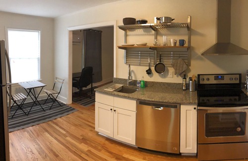 Durham Apartment | Quaint Cottage Minutes From Downtown. Fiber internet, off-street parking!