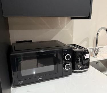 Sheldon Apartment | Quality City Green Luxury Apts Close to NEC & Airport