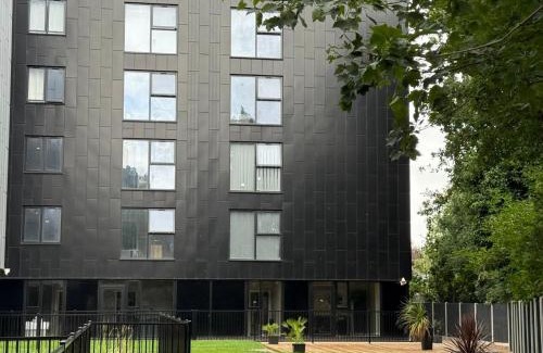 Sheldon Apartment | Quality City Green Luxury Apts Close to NEC & Airport