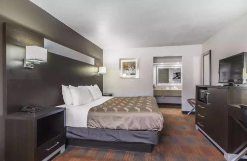 Stuttgart Hotel | Quality Inn and Suites