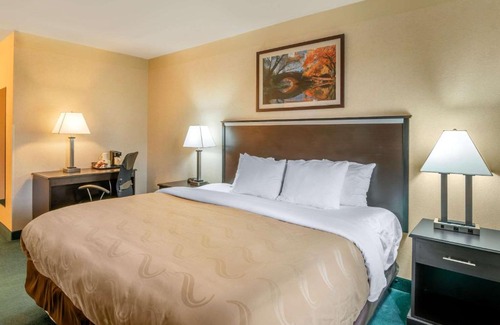 Boyd Acres Hotel | Quality Inn Bend North