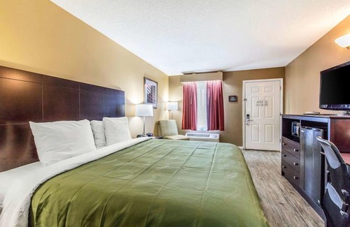 Bessemer Hotel | Quality Inn Bessemer