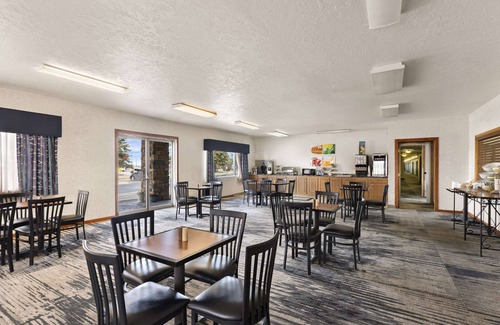 Cheyenne Hotel | Quality Inn Cheyenne I-25 South