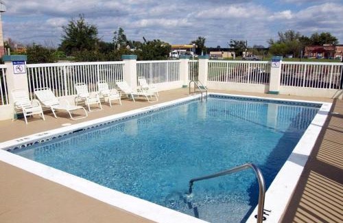 Chipley Hotel | Quality Inn Chipley I-10 at Exit 120