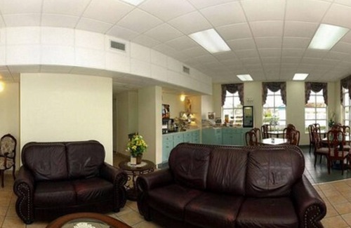 Chipley Hotel | Quality Inn Chipley I-10 at Exit 120