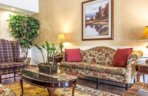 Conyers Hotel | Quality Inn Conyers I-20