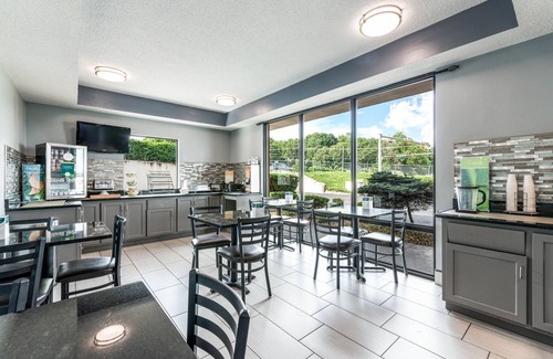 Johnson City Hotel | Quality Inn Downtown