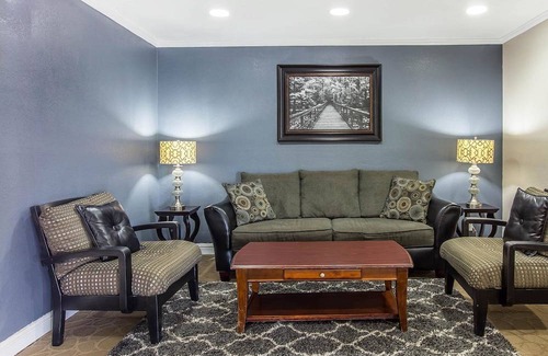 Homewood Hotel | Quality Inn Homewood