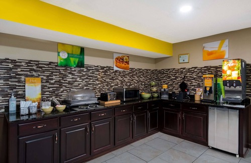 Johnson City Hotel | Quality Inn Johnson City I-26 exit 17