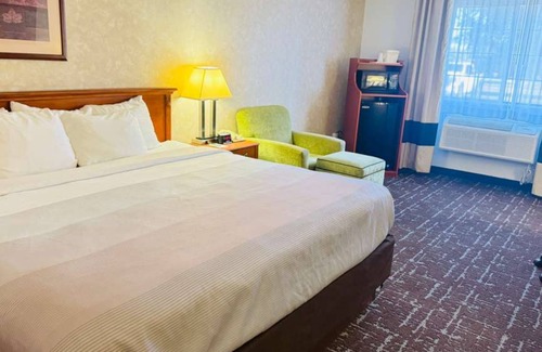 Marshall Hotel | Quality Inn Marshall near University