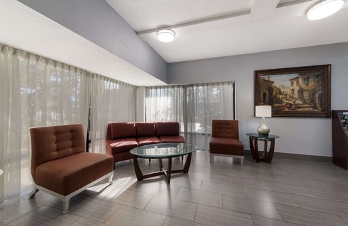 Doctors Inlet Hotel | Quality Inn Orange Park Jacksonville