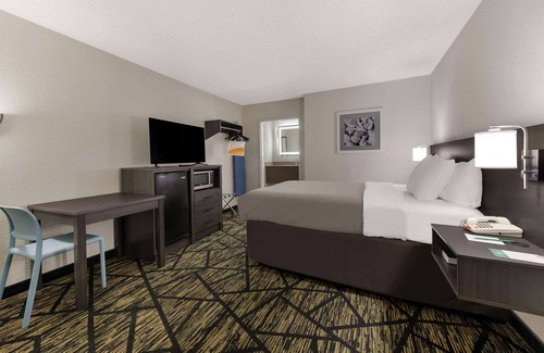 Doctors Inlet Hotel | Quality Inn Orange Park Jacksonville