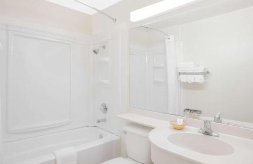 Sallisaw Hotel | Quality Inn Sallisaw