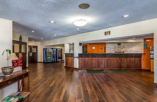 Schenectady Hotel | Quality Inn Schenectady - Albany