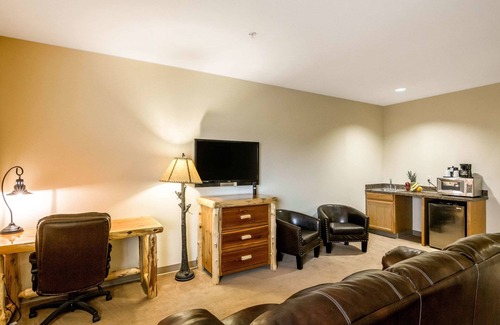 Selah Hotel | Quality Inn Selah North Park