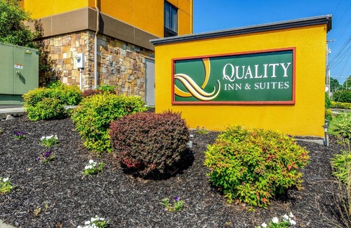 Abingdon Hotel | Quality Inn & Suites Abingdon