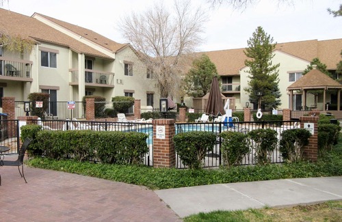 Broadbent Business Park Hotel | Quality Inn & Suites Albuquerque Downtown - University