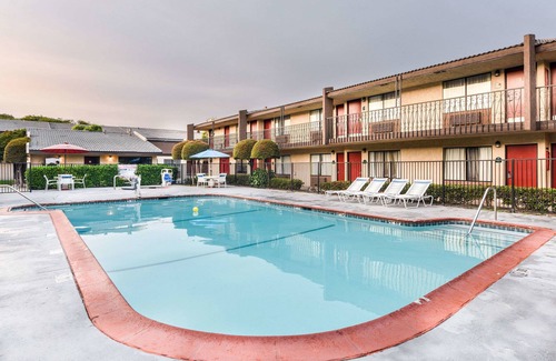 Northwest Anaheim Hotel | Quality Inn & Suites Buena Park Anaheim