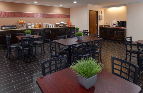 Brandenburg Hotel | Quality Inn & Suites Brandenburg - Fort Knox
