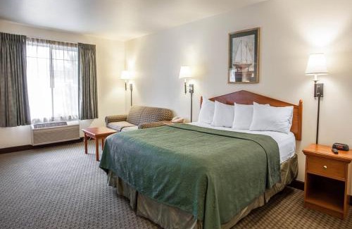 Federal Way Hotel | Quality Inn & Suites Federal Way - Seattle