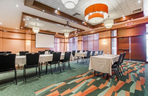 Desjardins Hotel | Quality Inn & Suites Levis