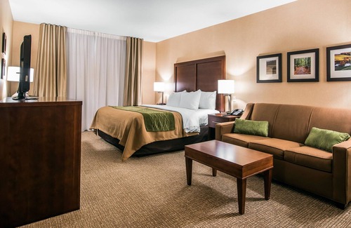 Towanda Hotel | Quality Inn & Suites Towanda