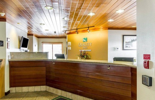 La Crosse Hotel | Quality Inn