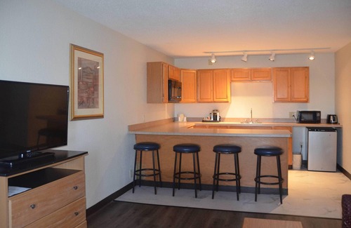 Perrysburg Hotel | Quality Inn