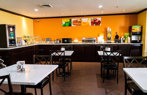 Whiteville Hotel | Quality Inn Whiteville North