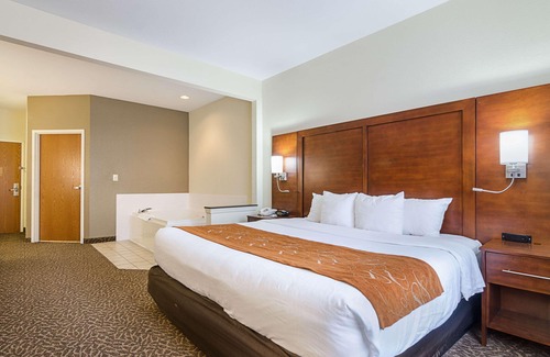 Springdale Hotel | Quality Suites Springdale
