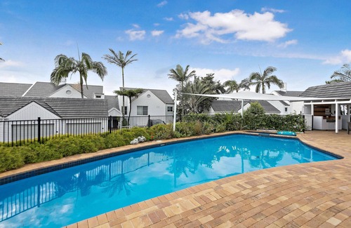 Lennox Head House | Quarterdeck 18 - Spectacular Ocean Views with Wifi