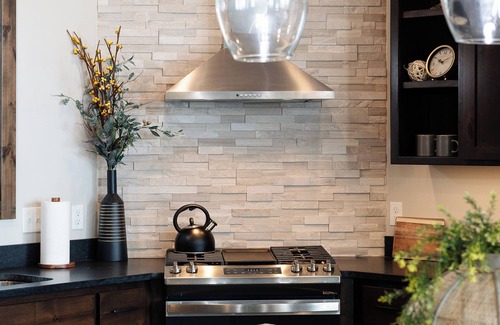 Nisswa Hotel | Quarterdeck Resort & Restaurant