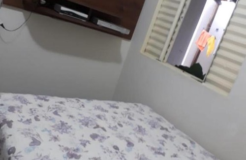 Centro House | Quarto Casal TV Capitólio