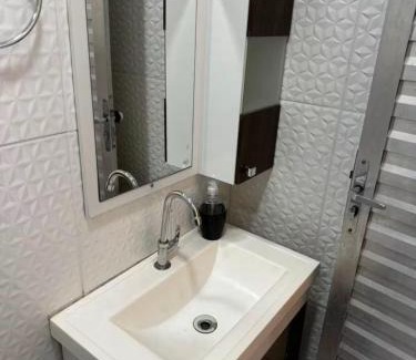 Cremacao House | Quarto da casa confortável