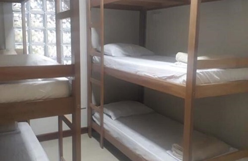 Historic Center Cabin | Quarto para 6 pessoas 1 - Village Hostel